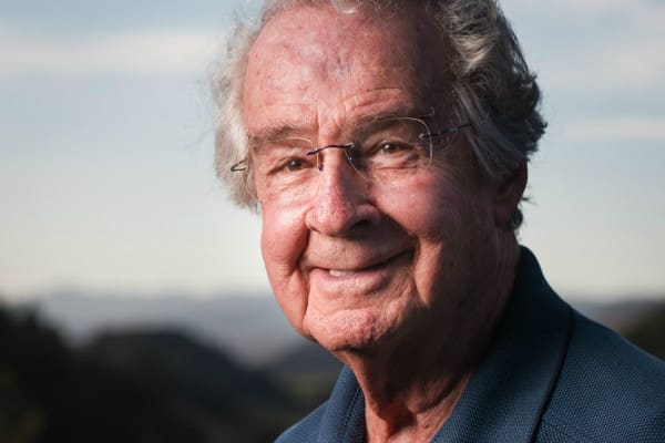 Warren Winiarski 600x400