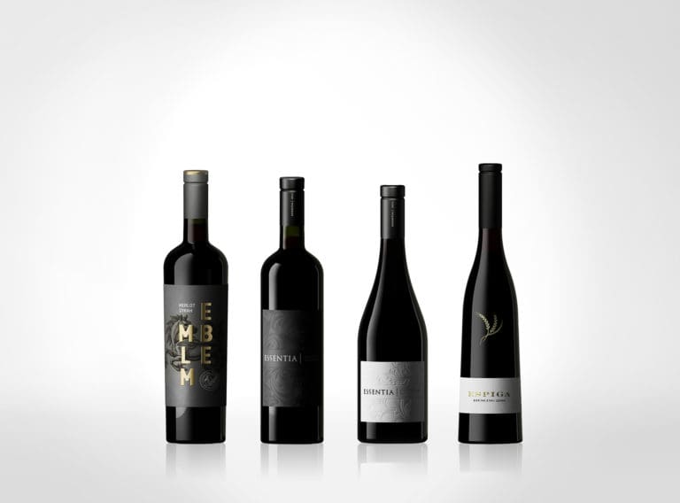 ESTAL_Sommelier_Concept_FamilyBottles