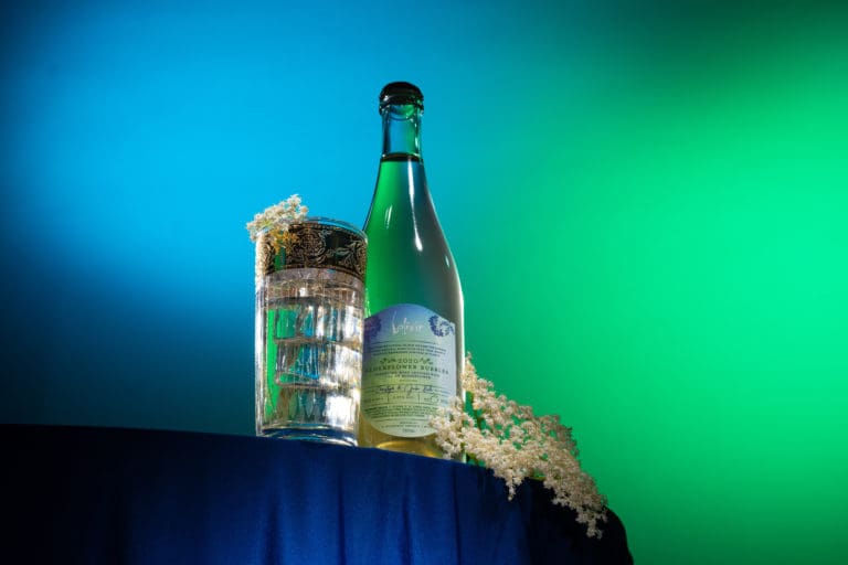 2021_05_26_14.45.00_Folder_2021_05_26_BLXR_BottleShot-Product_X-T3_XF16-55mmF2