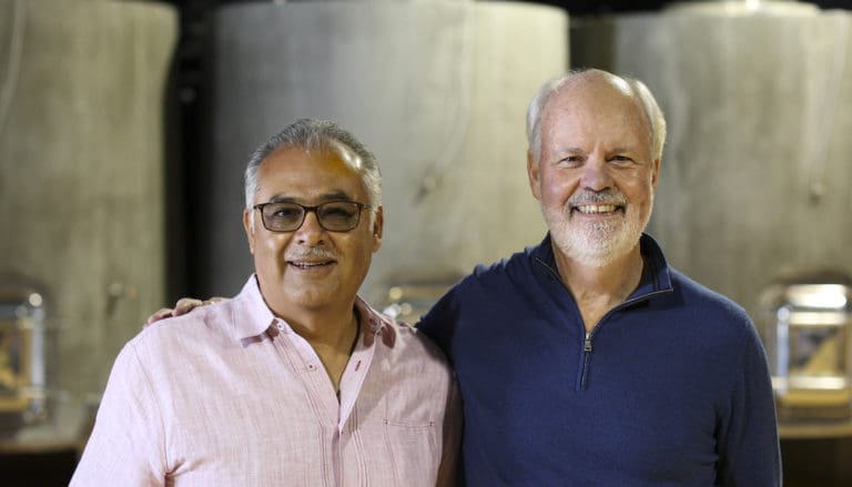 RubenBalderas(L)JohnPeterson(R)