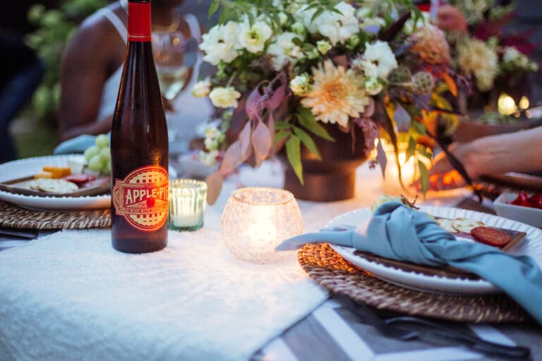 Oliver Winery_Apple Pie_Lifestyle 1_PC Martina Drea