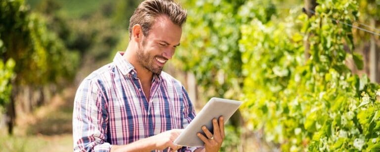 VinPoint ipad in vineyard