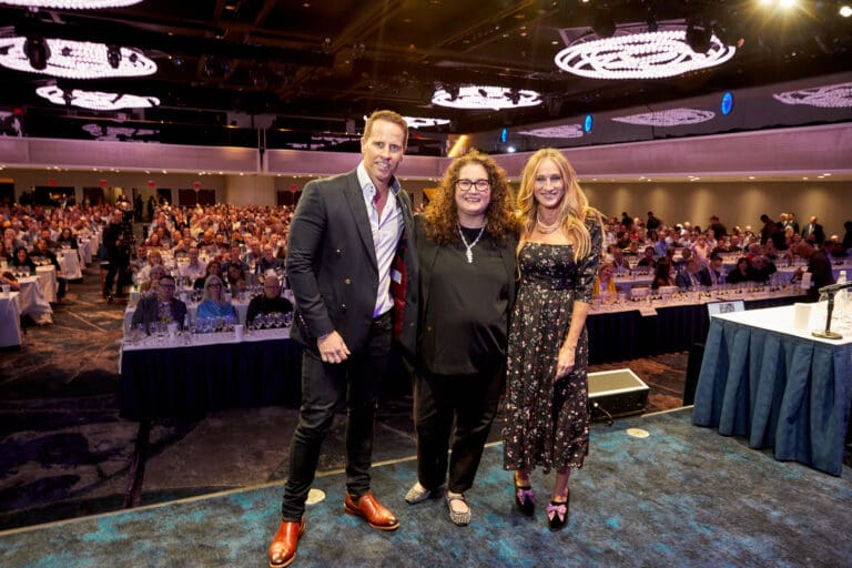 Tim Lightbourne, MaryAnn Worobiec, Sarah Jessica Parker at the NY Wine Experience