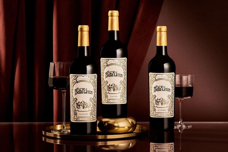 Image8_FNWETRBPartnership_BellaUnionSmallLotReds