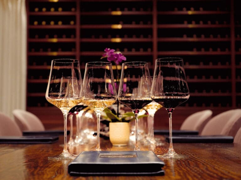 Napa-Valley-Wine-Train_LibraryRoom