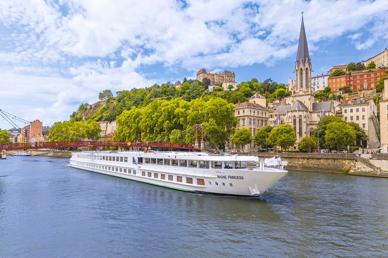 cruiseindustrynews.com