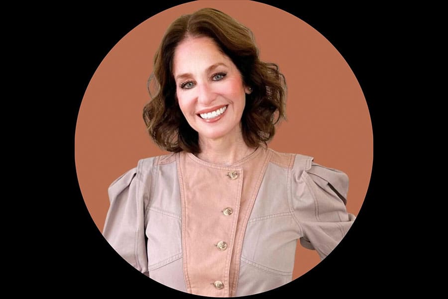 Digital Marketing and Campaign Executive Colleen Hartman Rambusch Joins the Board of Small Lot Bottles