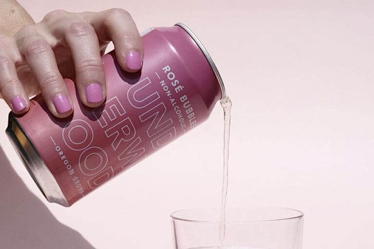 Underwood-Debuts-Non-Alcoholic-Rosé-Bubbles-In-A-Can_ftimg