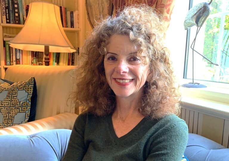 Lettie Teague Headhsot