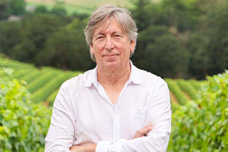 Stoller-Wine-Group_Gary-Mortensen-vineyard_ftimg