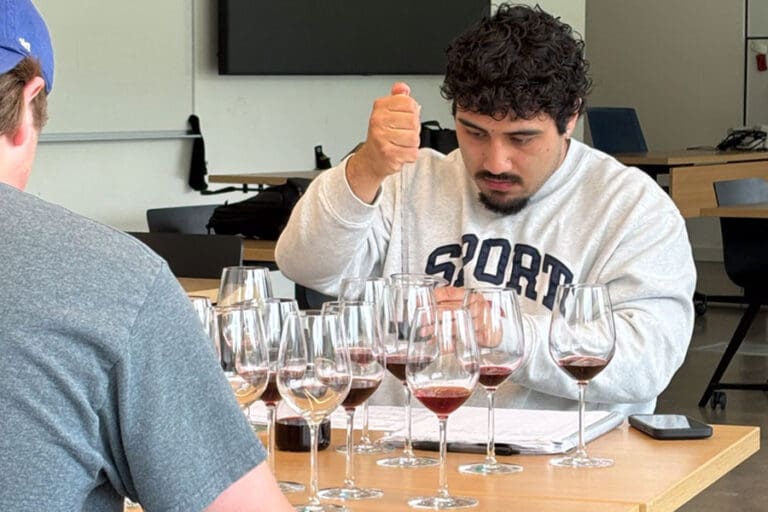 Linfield-University’s-Center-for-Wine-Education-partners-with-Unidos-Bridging-Community_ftimg