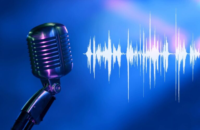 Vintage,Vocal,Microphone,In,The,Dark,With,Blue,Lighting,And