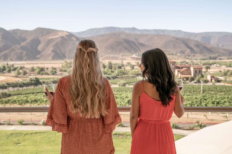 Altisima-Winery_Temecula_Women-on-Patio