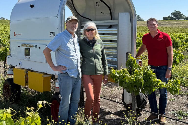 Castoro-Cellars-and-Saga-Robotics-Expand_ftimg