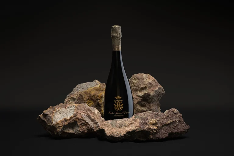 Marchesi Guerrieri Gonzaga ‘Cuvée Pietra’ Blanc de Blancs Lifestyle Shot