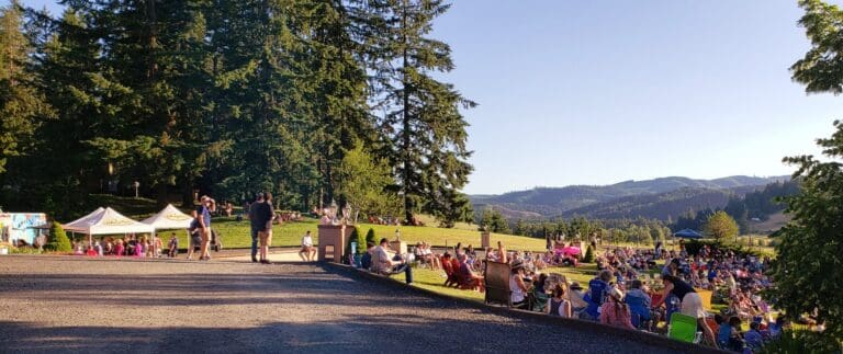 Kick Off The Weekend: Friday Night Concert Series At Hinman Vineyards