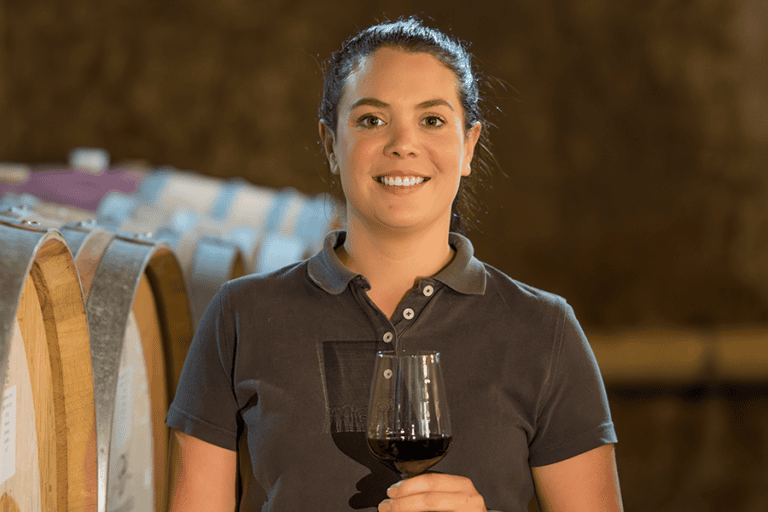 Janeke-Schroeder,-assistant-winemaker_ftimg