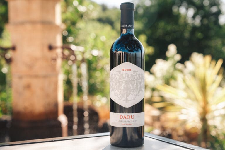 (1)-DAOU-Three-Sisters-2022-CabSauv-AR503132