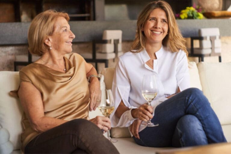 MICHELIN-Honors-Vision-of-Pioneering-Winemaker-Susana-Balbo-And-Daughter-Ana-Lovaglio_ftimg